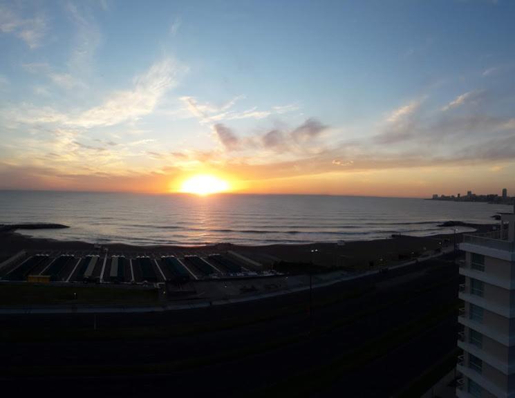 Frente Al Mar Charlone Apartment Mar del Plata Exterior photo